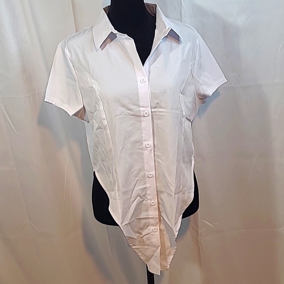 Tops - Women's White Short Sleeve Top